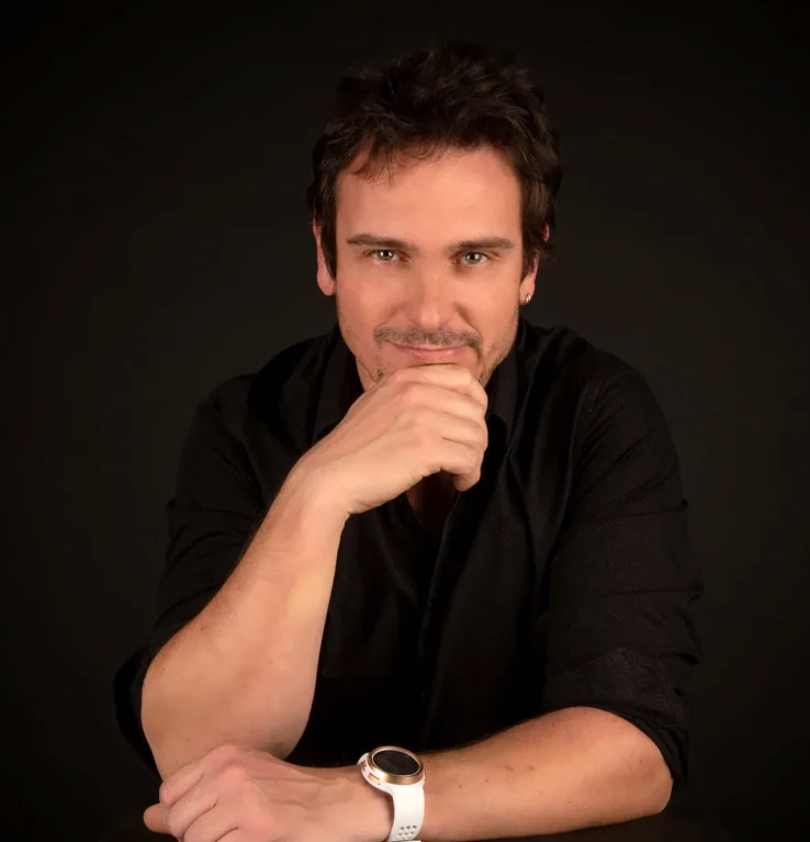 portrait de Jonathan Sansoz, comédien